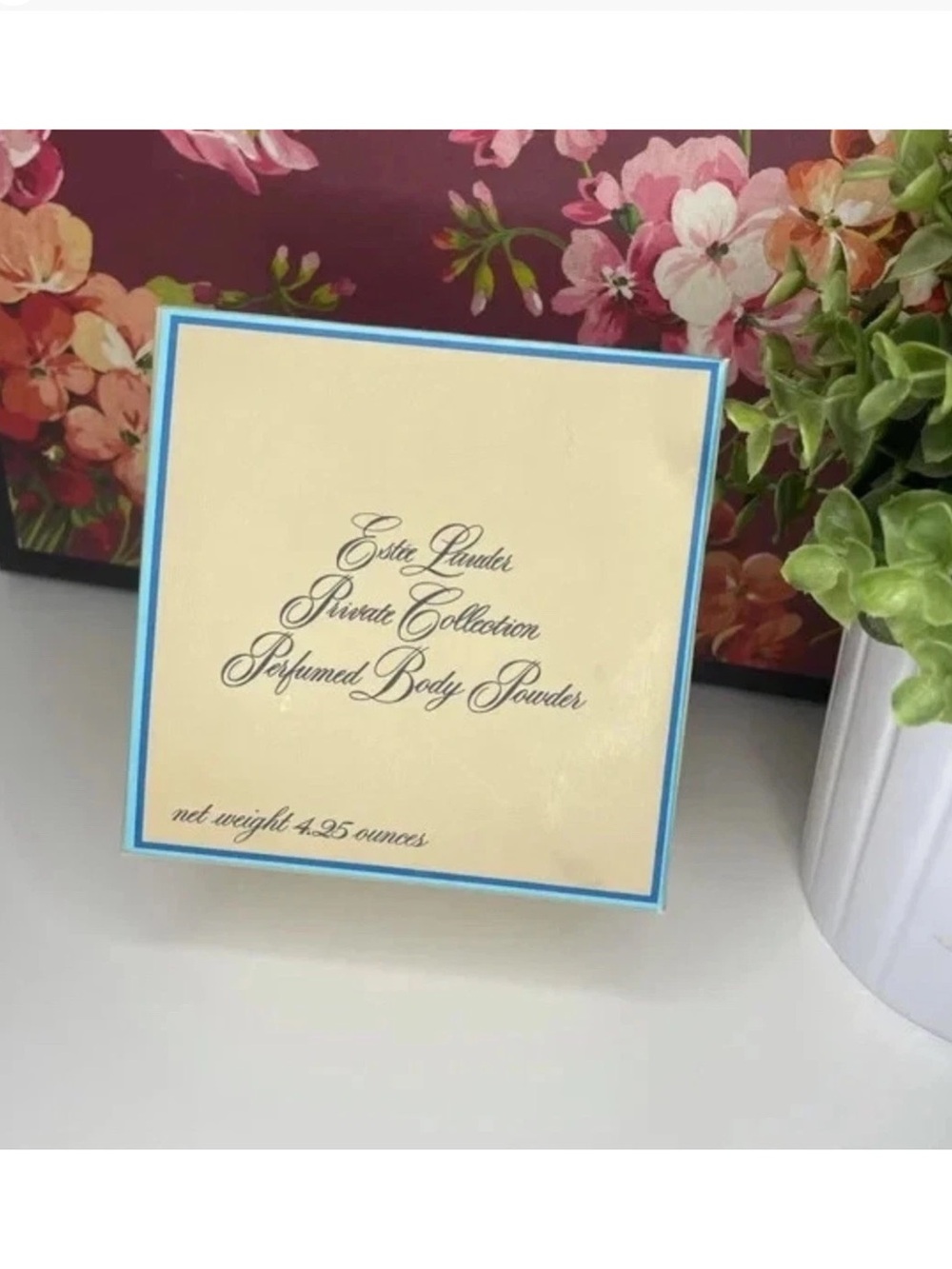 Estee Lauder Private Collection Perfumed Body Powder  4.25 New Boxed Sealed  Vtg